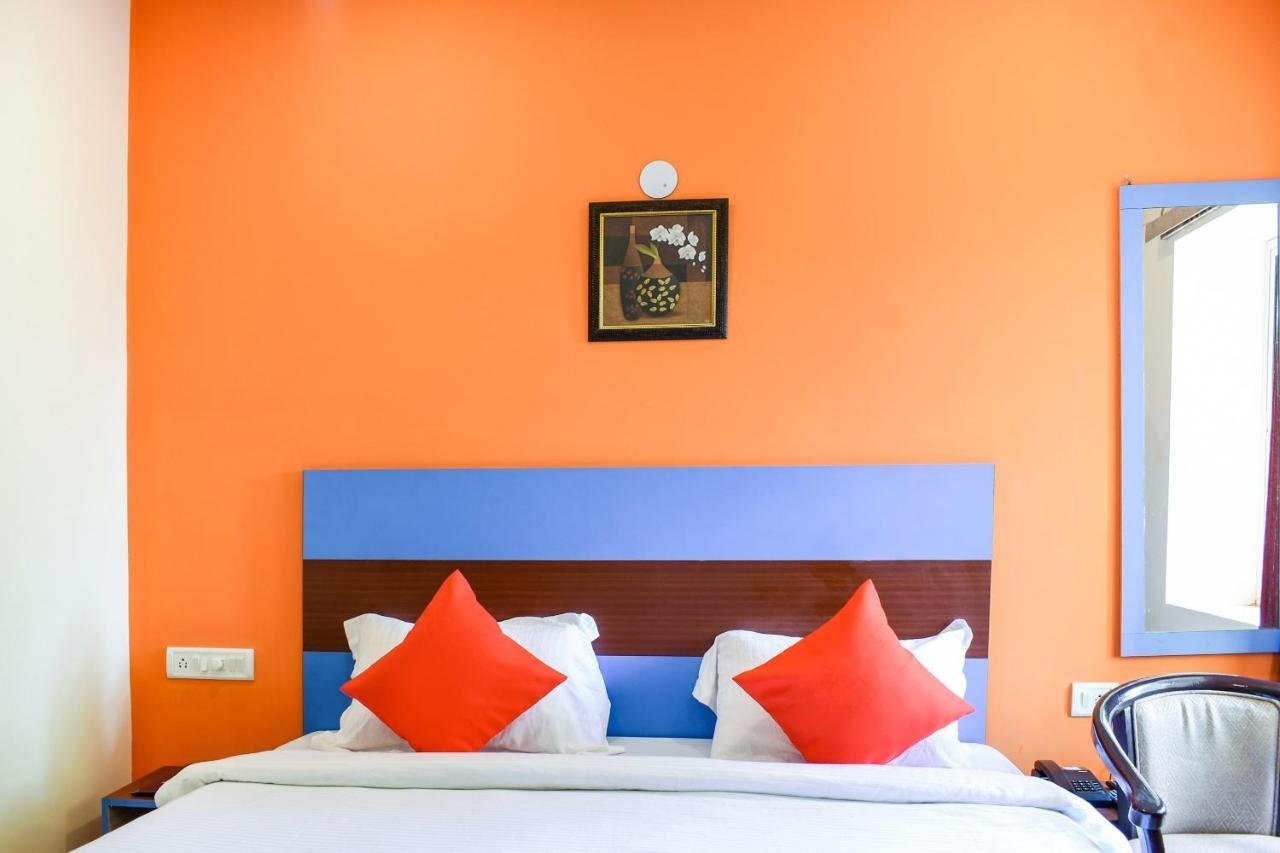 Capital O 67249 Hotel Planet Bhubaneswar Zewnętrze zdjęcie
